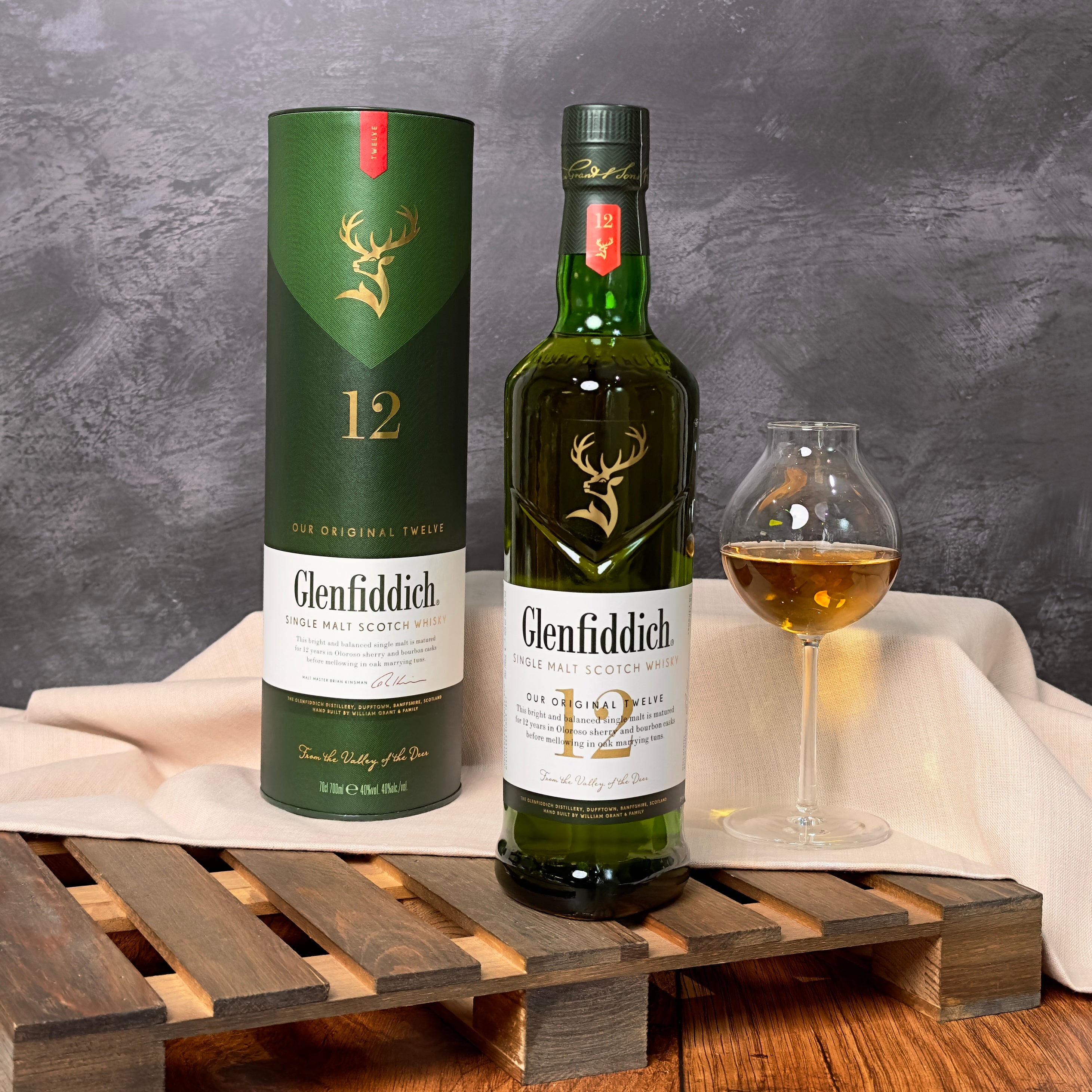 Whisky Favourites Gift Hamper: Glenfiddich and Chocs