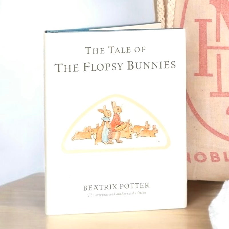 Peter Rabbit Gift Set with Signature Collection Flopsie Bunny & Book