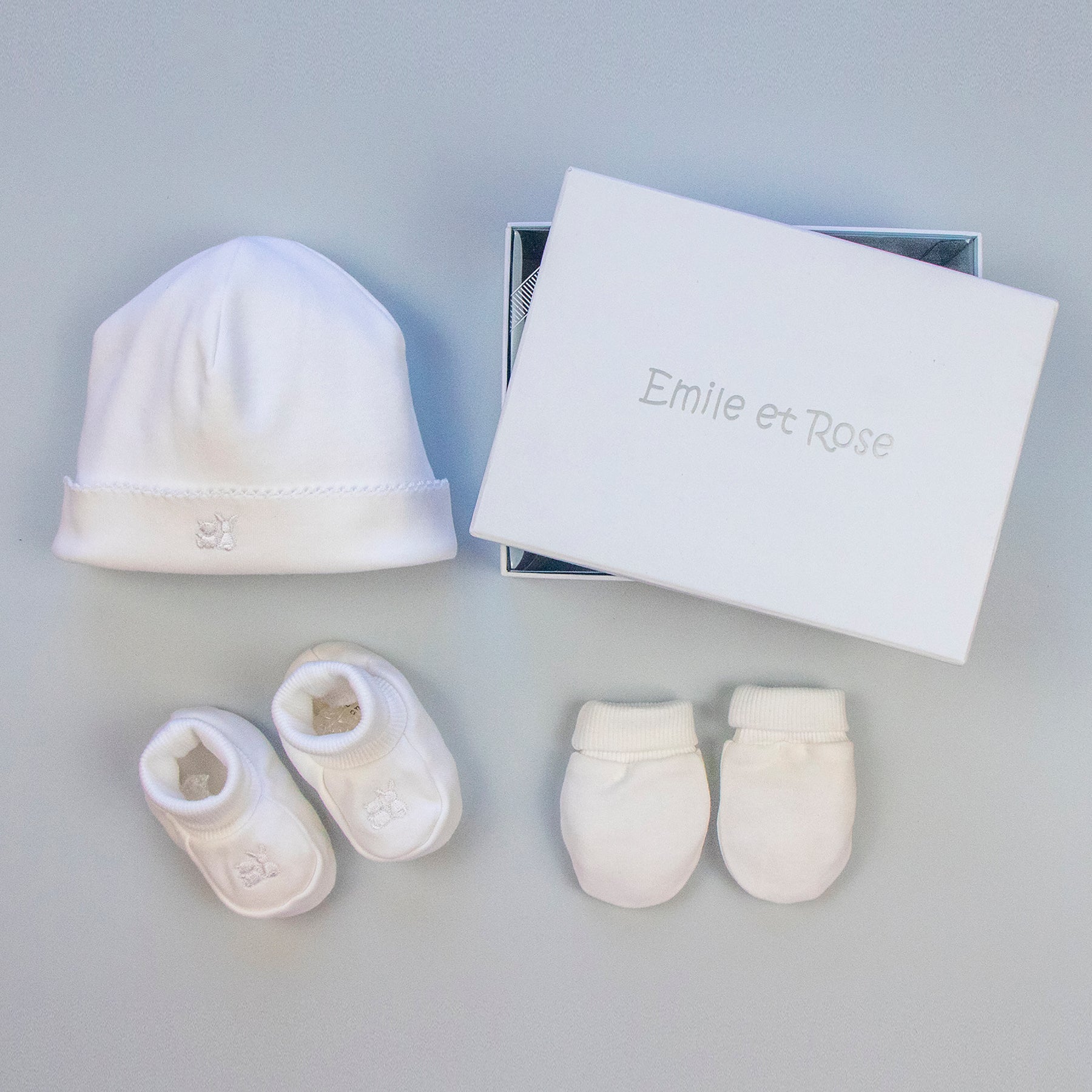 Emile et Rose Nox Unisex White New Baby Gift Set