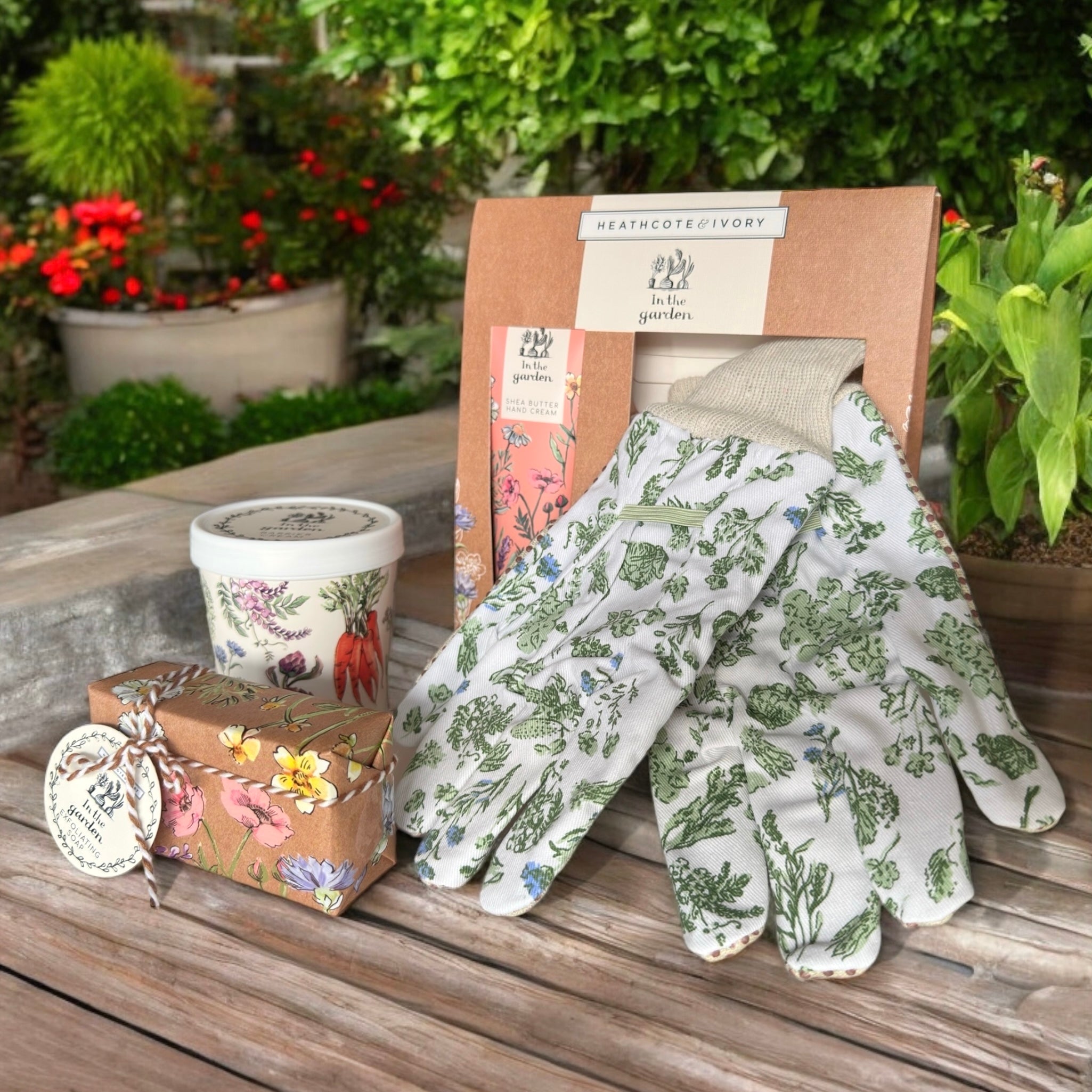 In The Garden Gift Set for Gardening Lovers