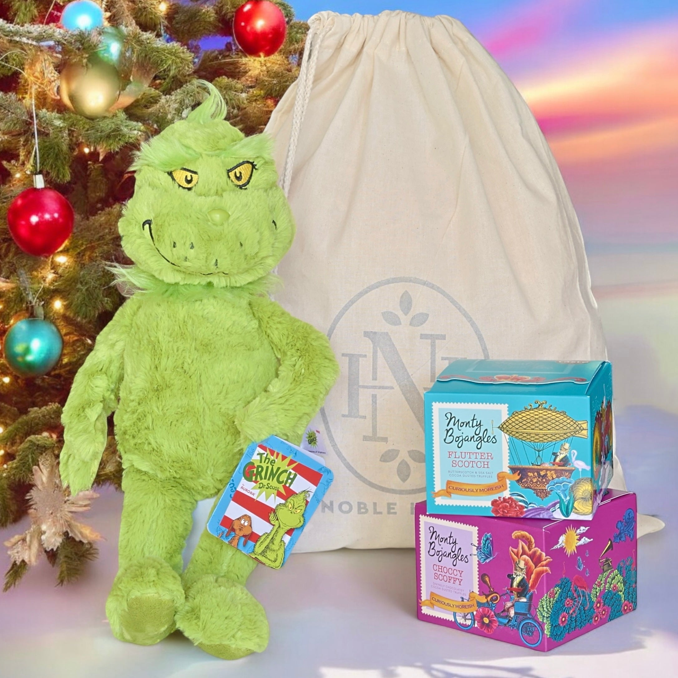 The Grinch and Treats Christmas Gift Set