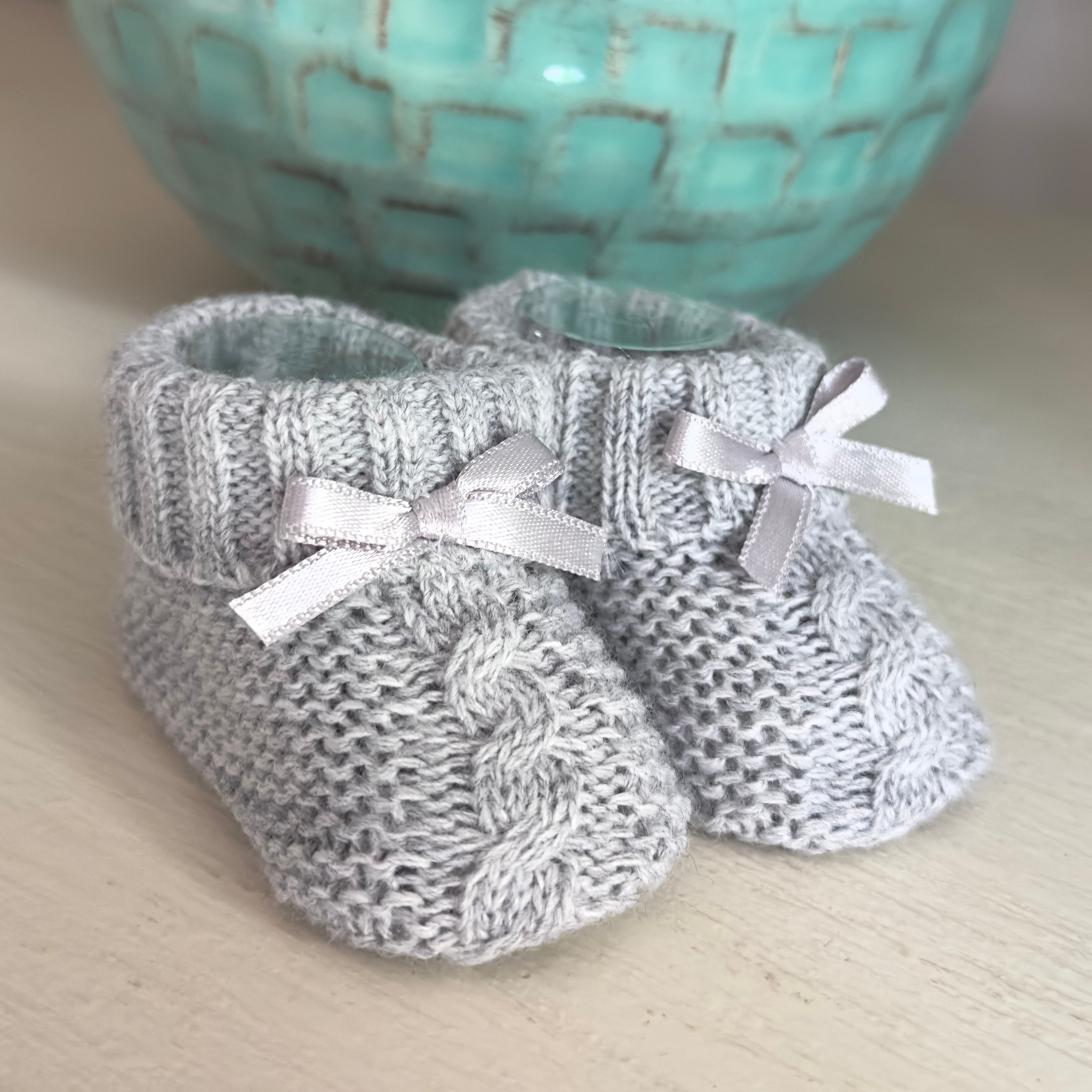 Knitted Baby Booties with Bow in Grey Newborn