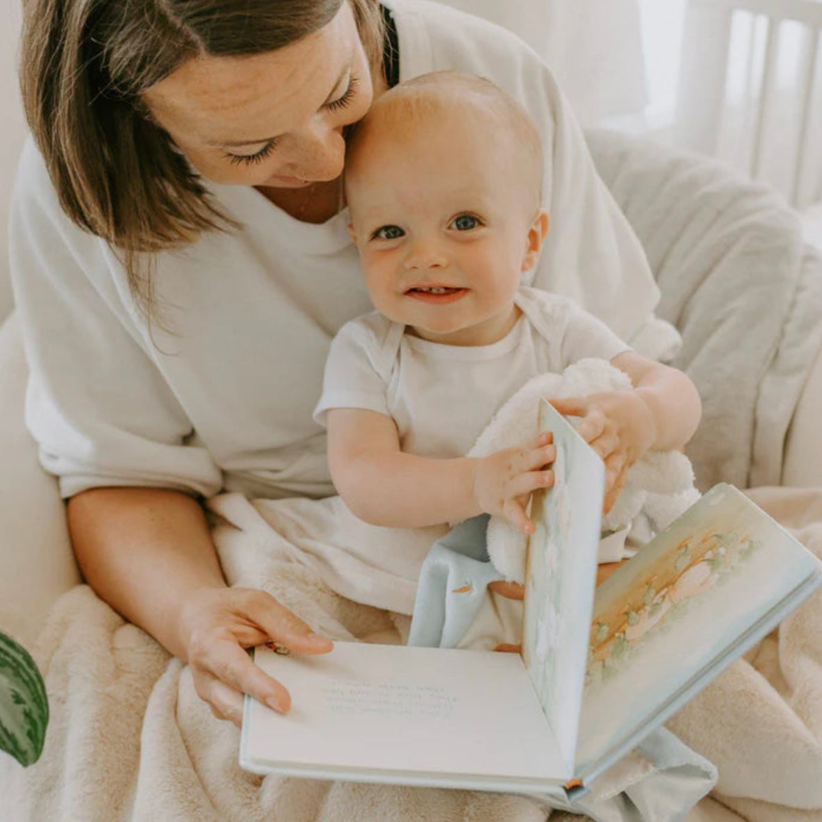 Little Skipit + 'Best Friends Indeed' Book - Bunnies By The Bay Gift Set