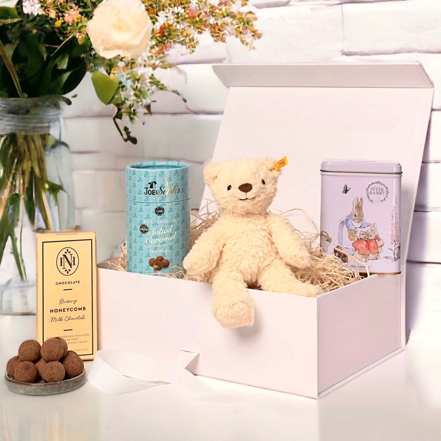 New Baby and Parent Hamper: Steiff Teddy and Treats