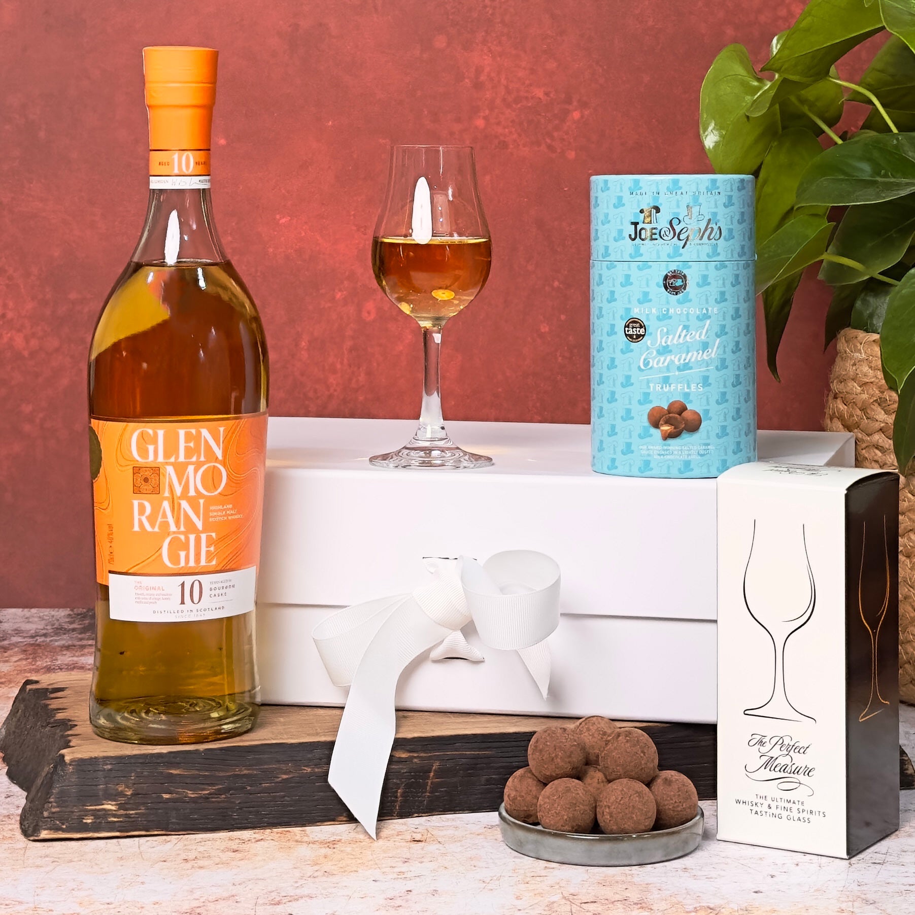 Whisky Favourites Gift Hamper: Glenmorangie and Chocs