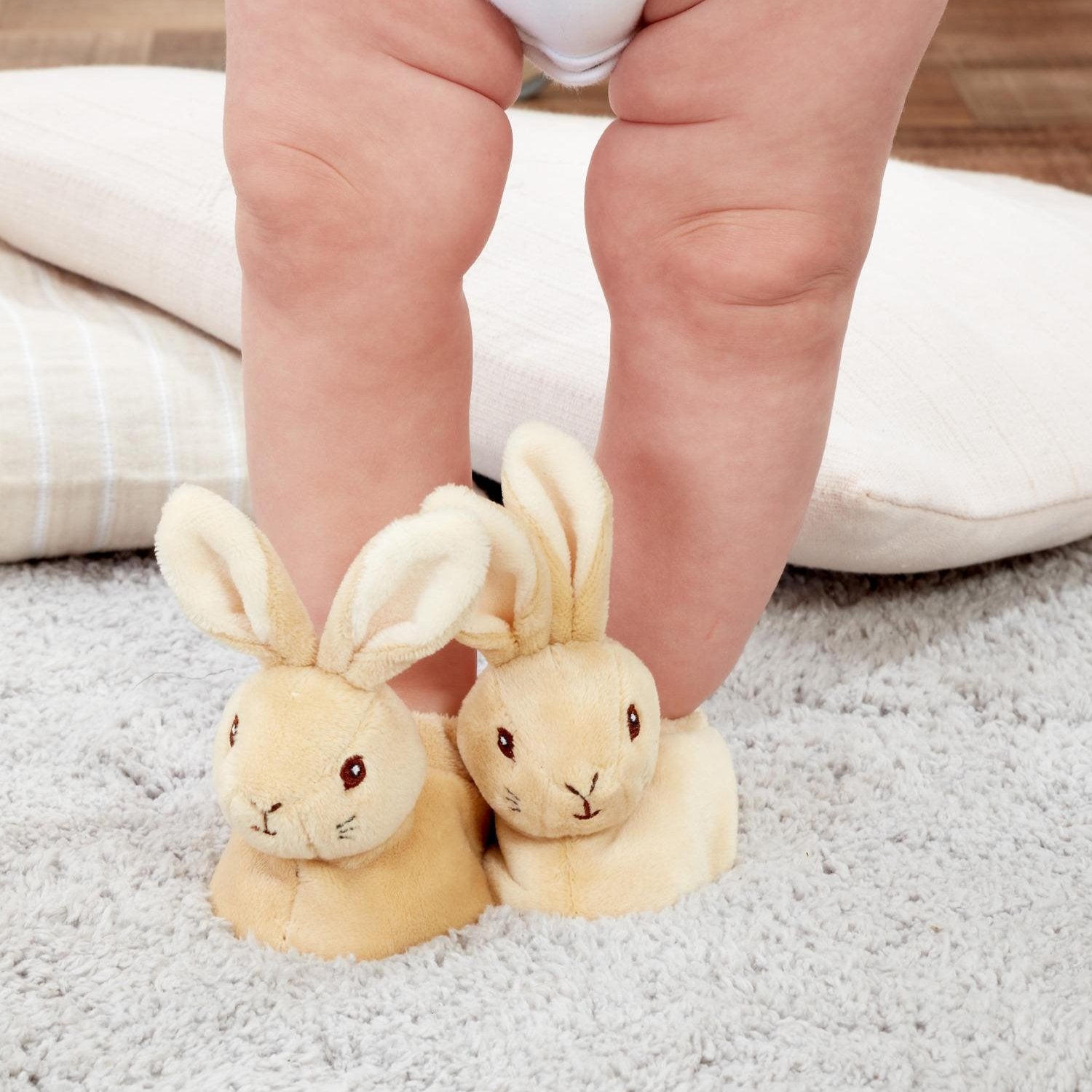 Peter Rabbit First Booties Set