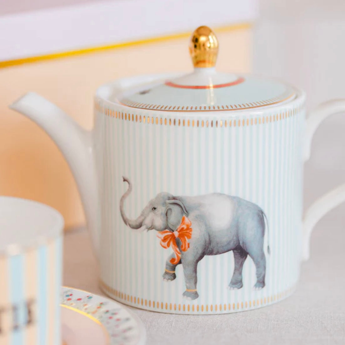 Yvonne Ellen Small Elephant Teapot