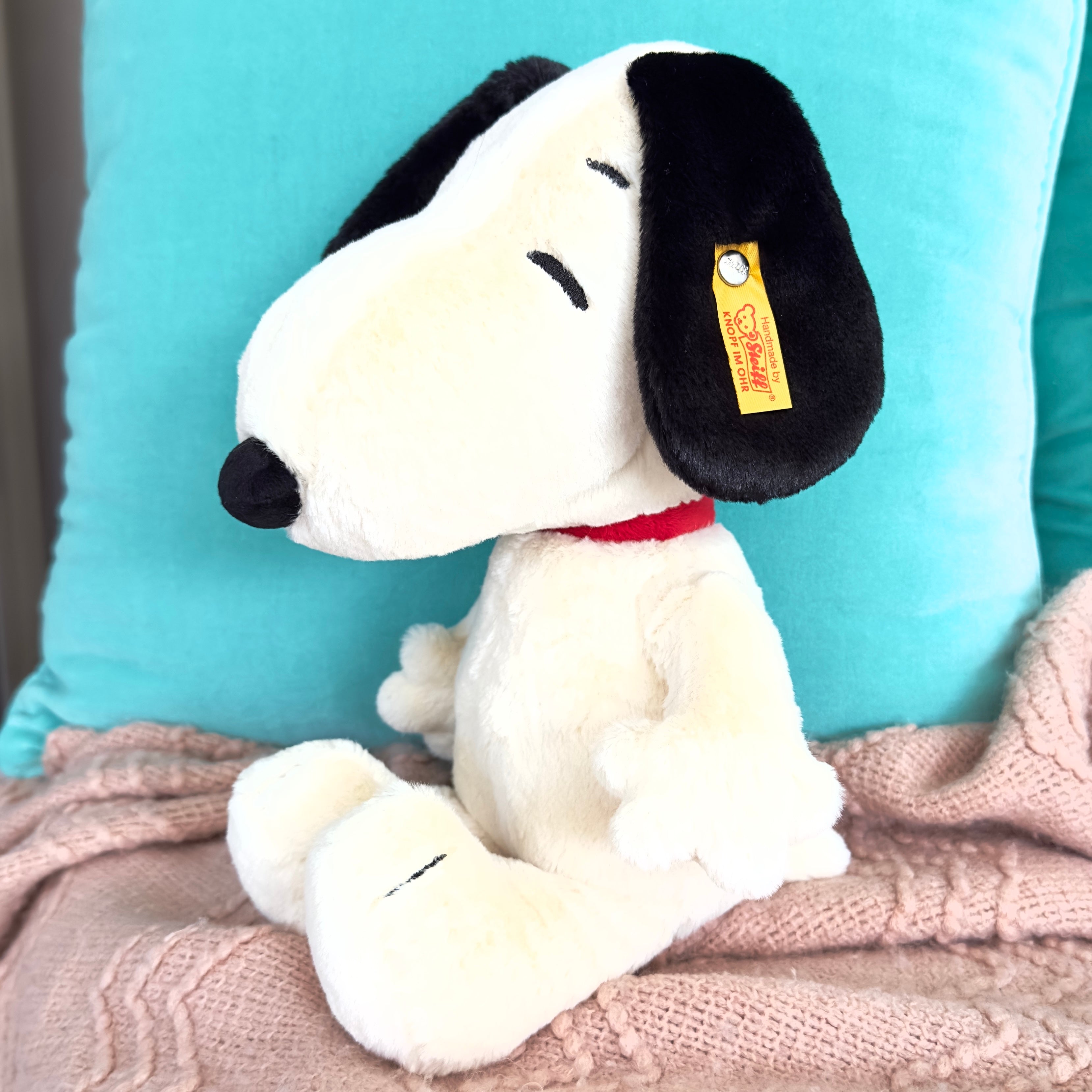 Steiff Snoopy Cuddly Friend