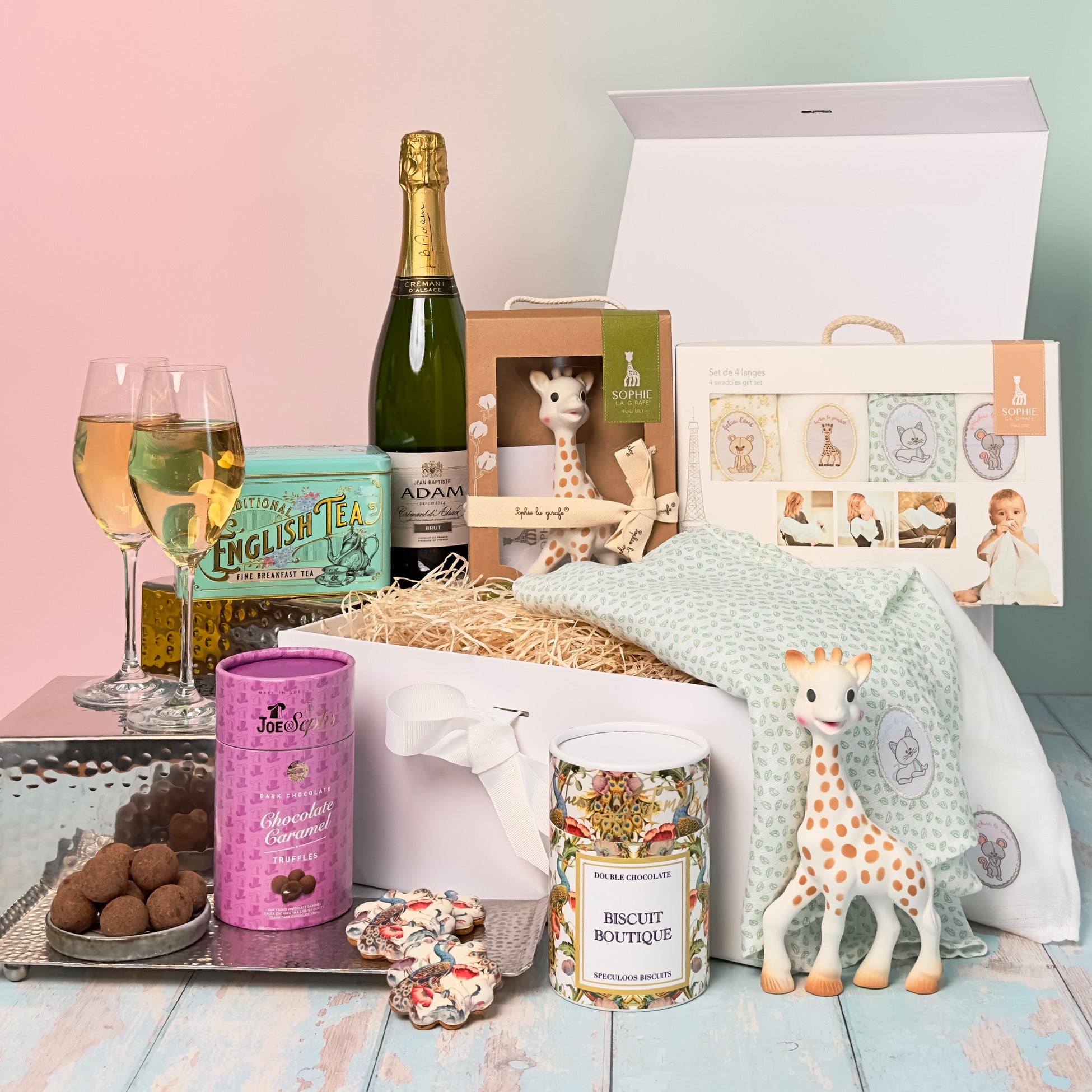 Luxury Treats Hamper with Iconic Sophie the Giraffe